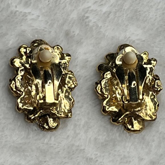 Vintage Gold Tone Clip-On Earrings With Purple Rhinestones - Picture 4 of 4
